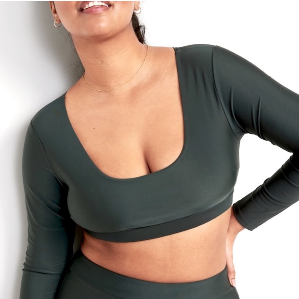Old Navy Cropped Swim Top Rashguard
